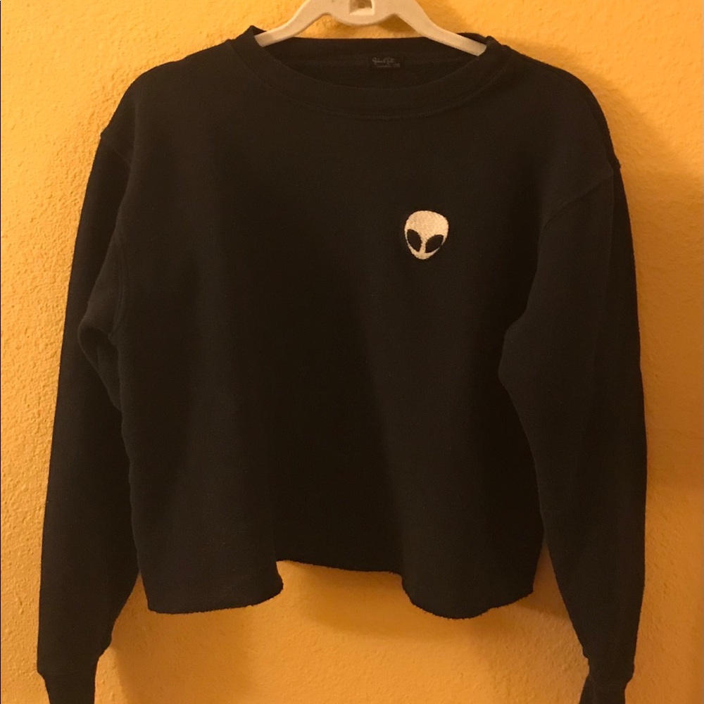 Brandy Melville Cropped Alien Sweat Shirt